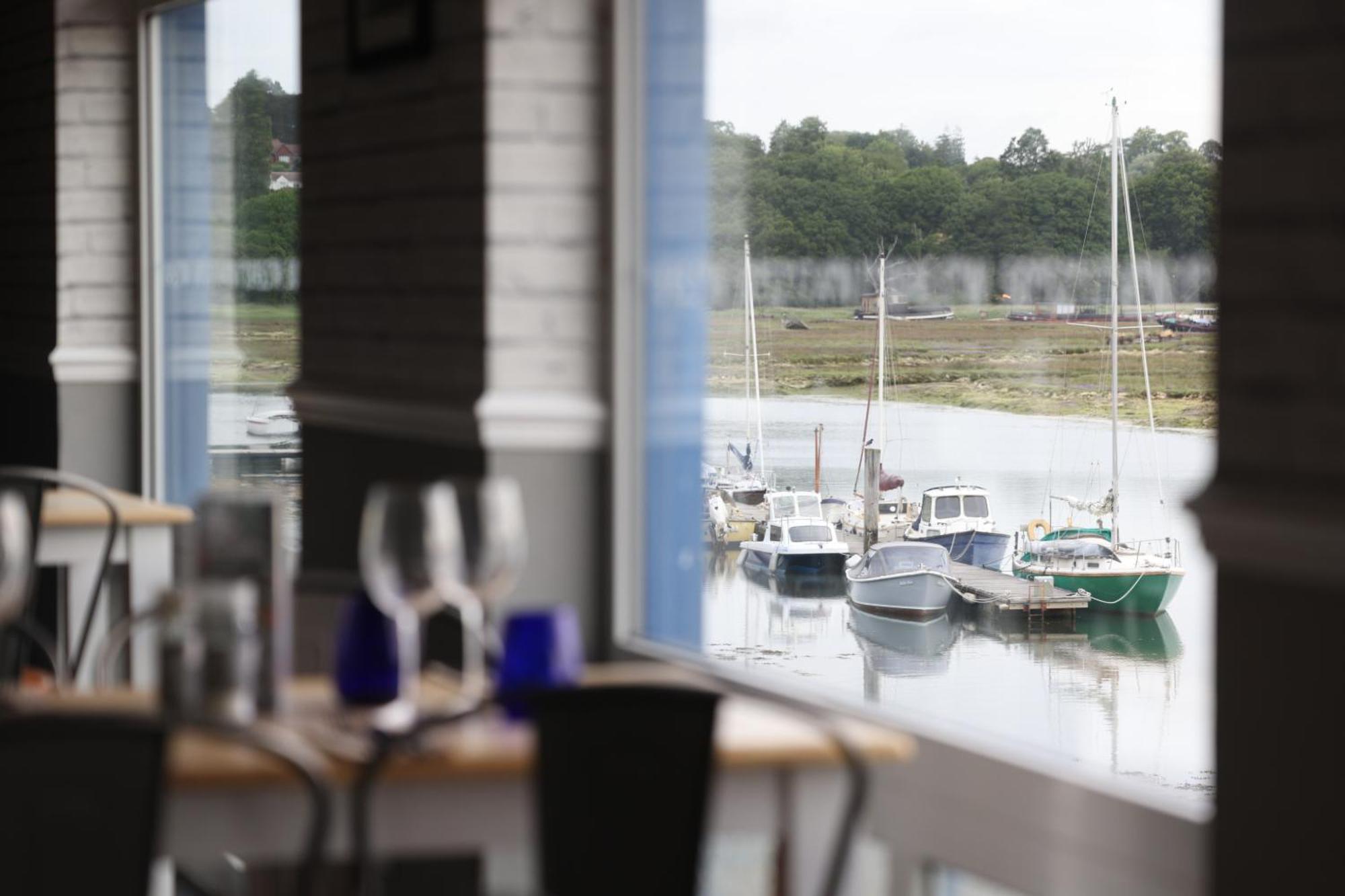Mercury Yacht Harbour And Holiday Park Bursledon エクステリア 写真