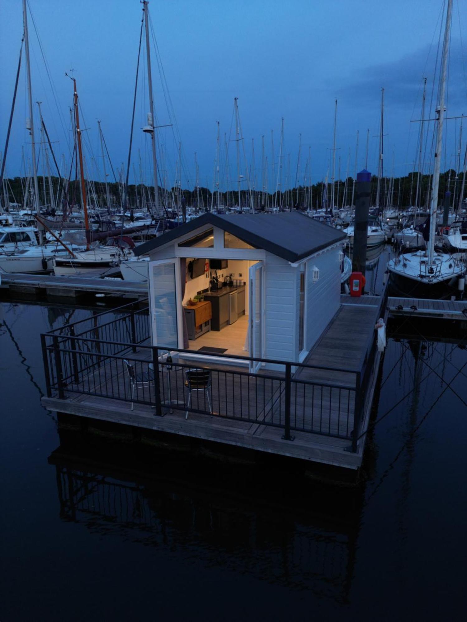 Mercury Yacht Harbour And Holiday Park Bursledon エクステリア 写真