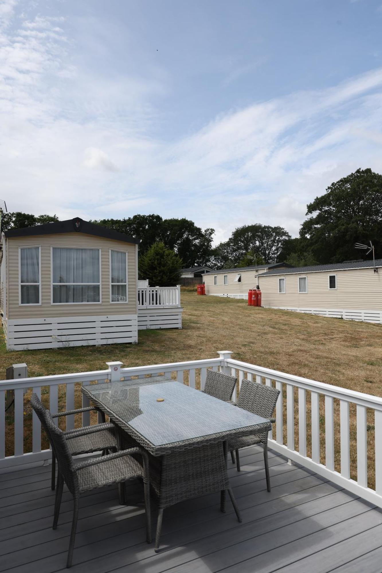 Mercury Yacht Harbour And Holiday Park Bursledon エクステリア 写真